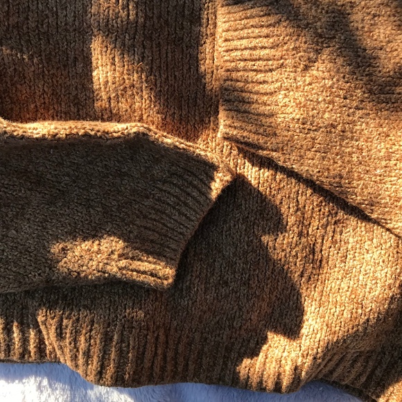 Knit sweater - Picture 3 of 3